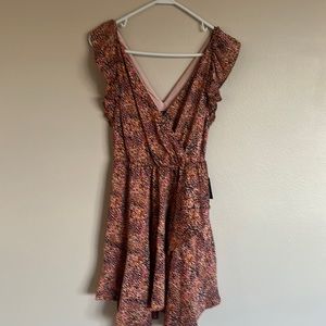 Express satin printed tie waist ruffle dress. NWT